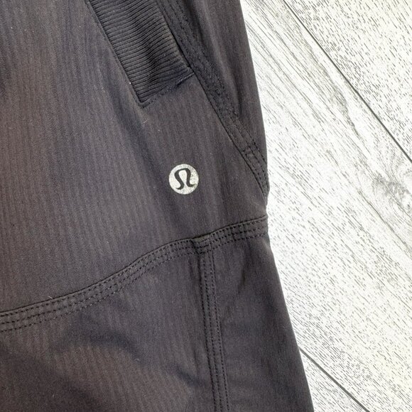 Lululemon Dance Studio Pants Womens Size 2 UNLINED Black 31" Inseam - Picture 3 of 5